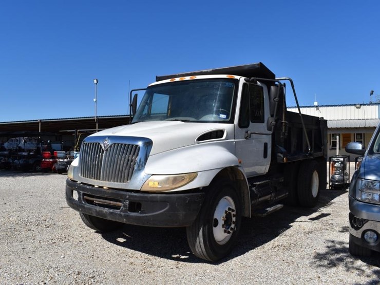 2008-case-ih-4300-image-1