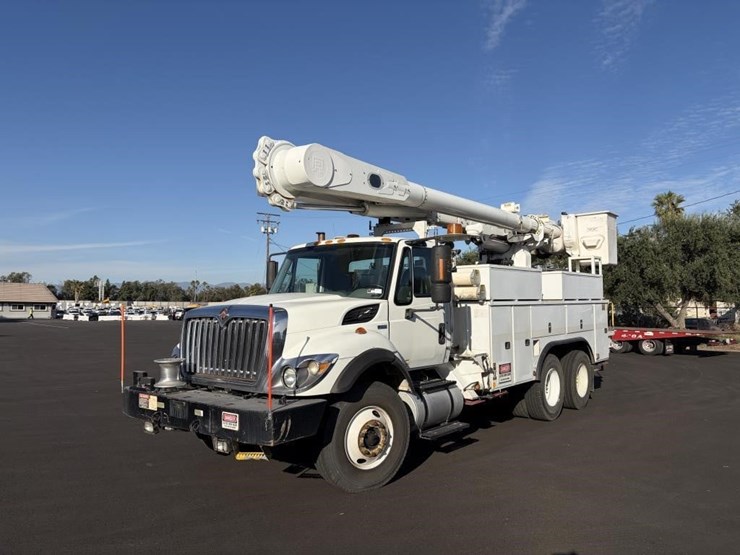 2012-international-workstar-7400-image-1