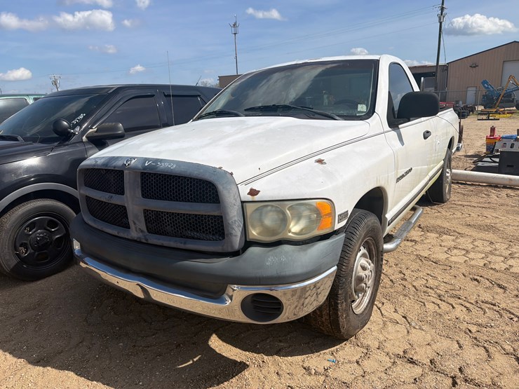 2003-dodge-2500-image-2