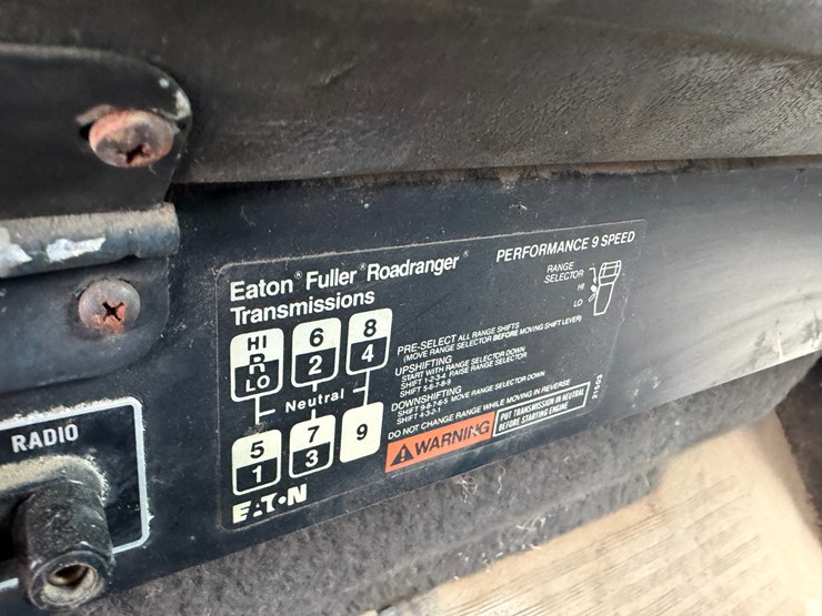 1990-international-9400-image-72