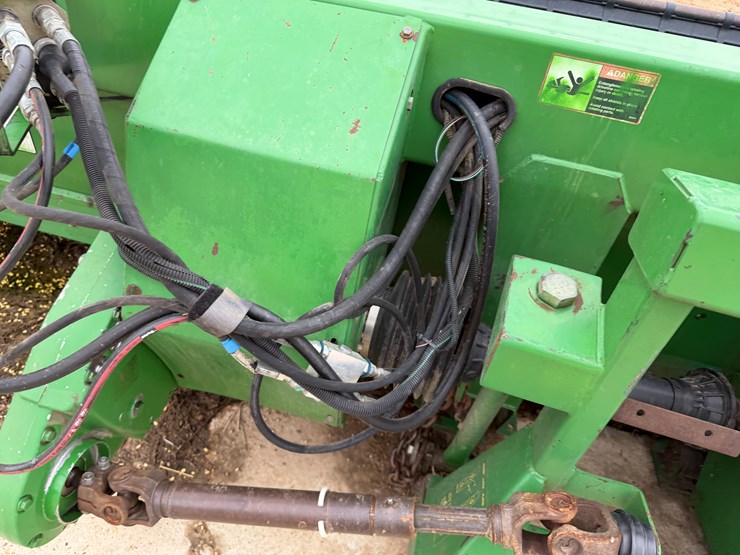 2004-john-deere-925d-image-15