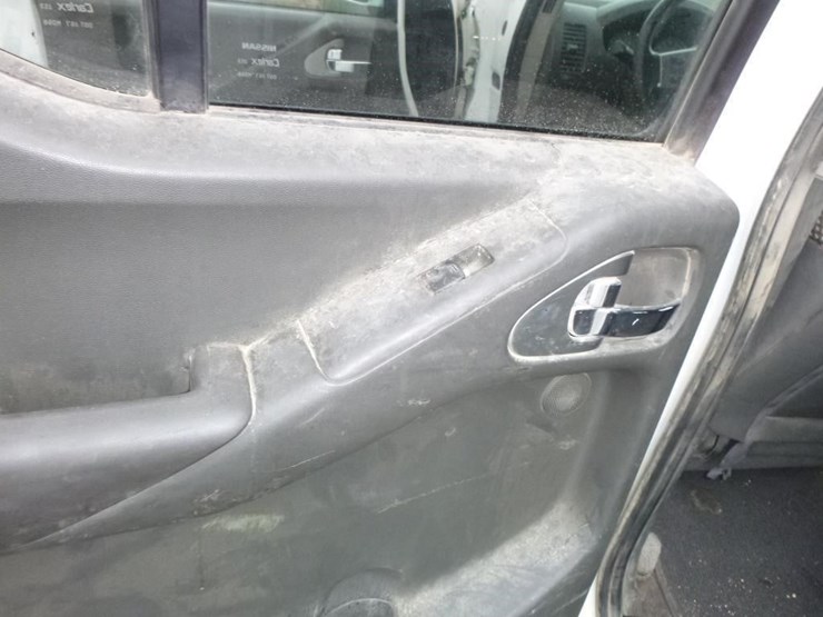 2016-nissan-frontier-image-7