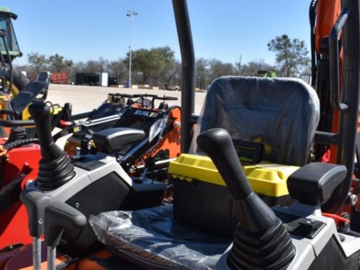 ats-me18-mini-excavator-(serial-#-2511145906xx)-image-7