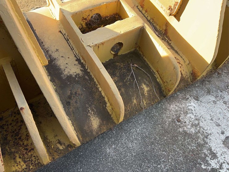 metal-fixture-image-7