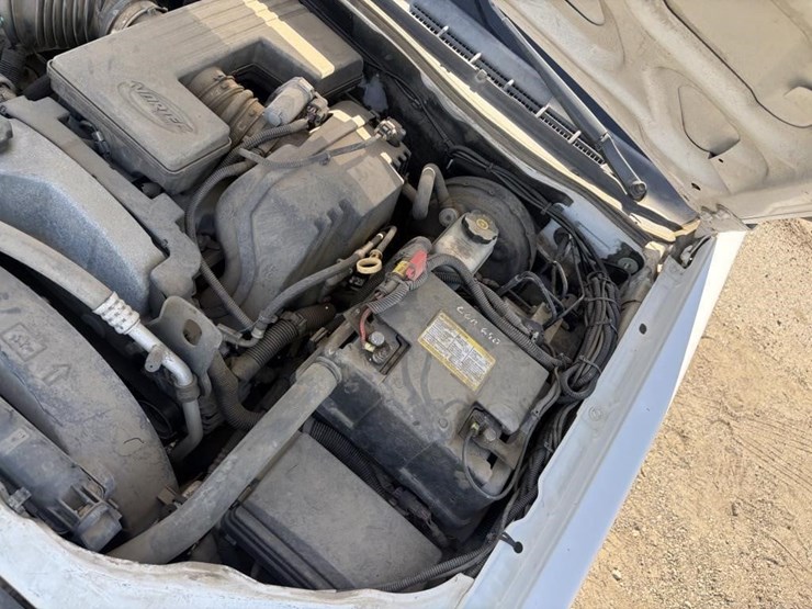 2011-chevrolet-colorado-image-17