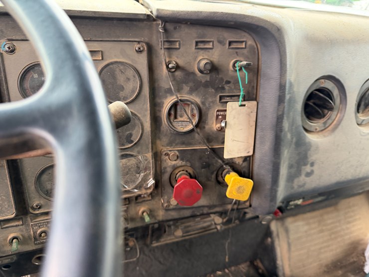 1990-international-9400-image-60