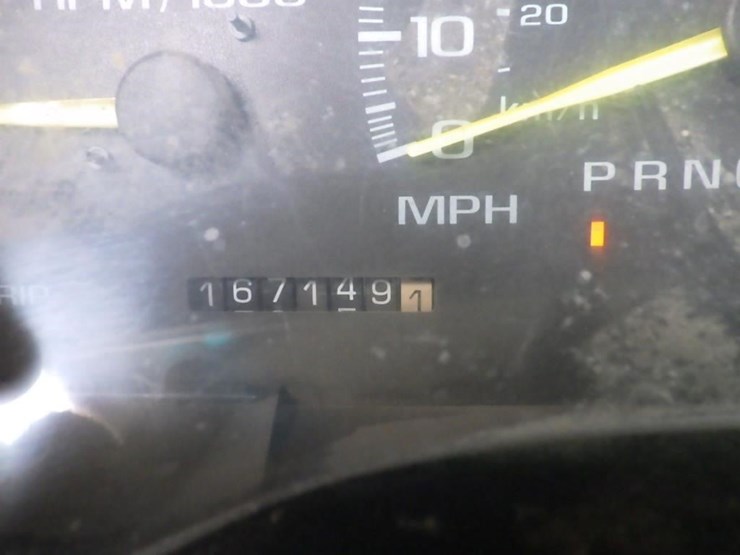 1999-chevrolet-3500-image-21