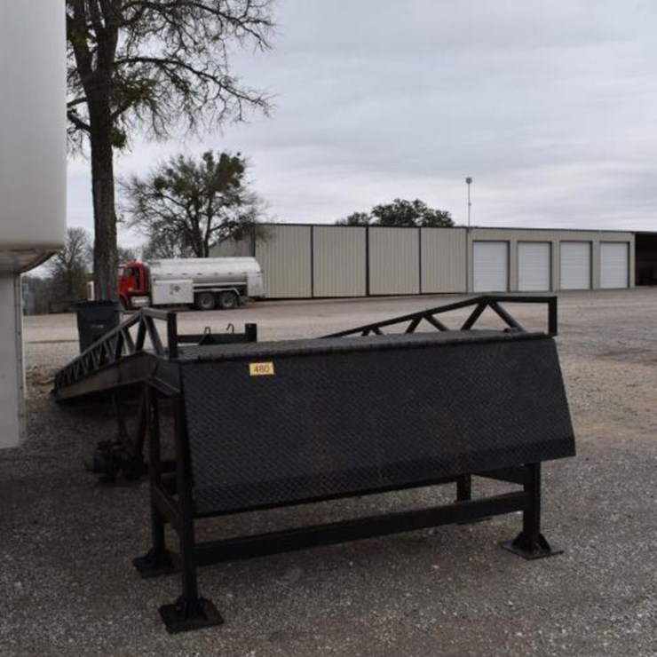 26' PORTABLE LOAD RAMP