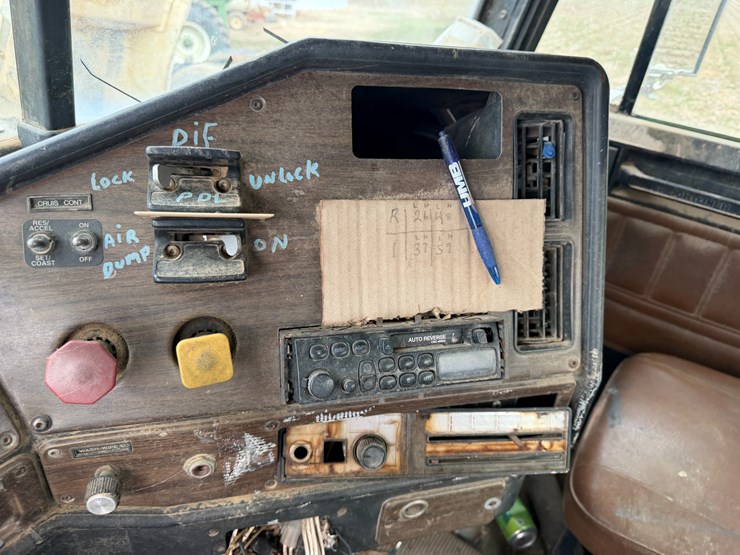 1995-cummins-m11-image-57