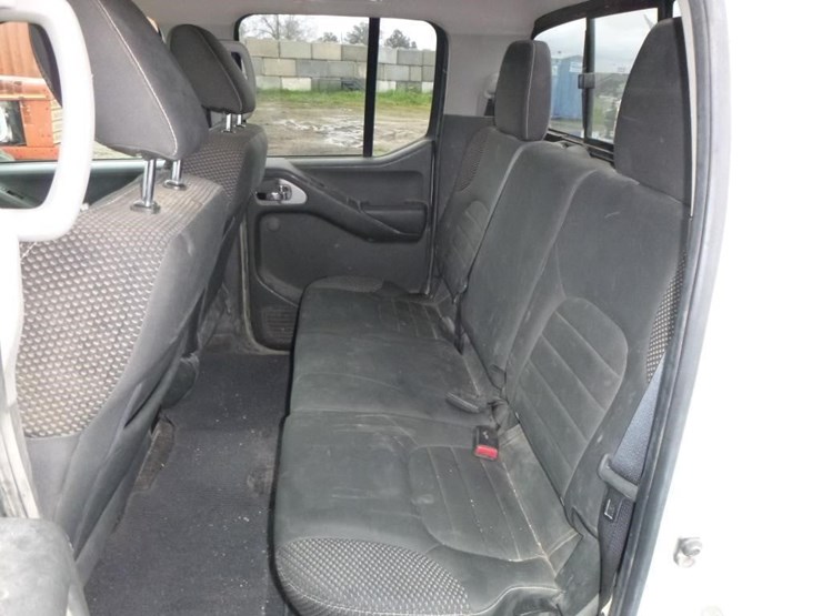 2016-nissan-frontier-image-6