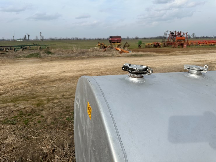 #38731-•-~1000gal-fuel-tank-image-11