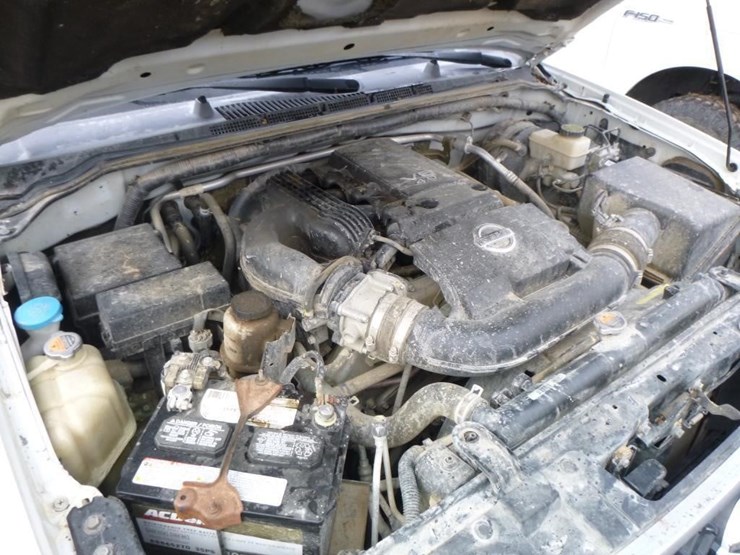 2016-nissan-frontier-image-24