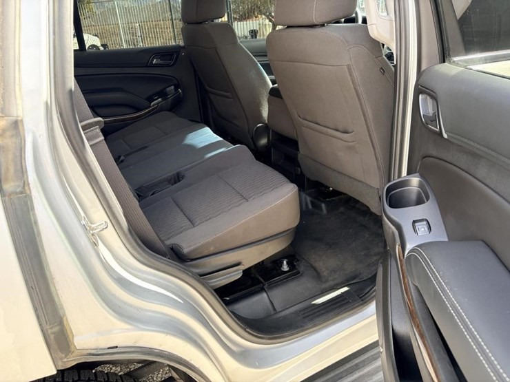 2019-chevrolet-tahoe-image-12