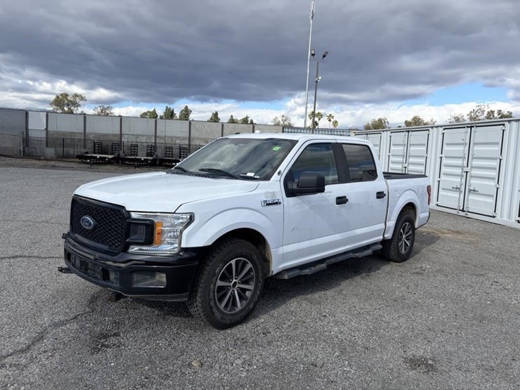 2018-ford-f150-xl-image-1