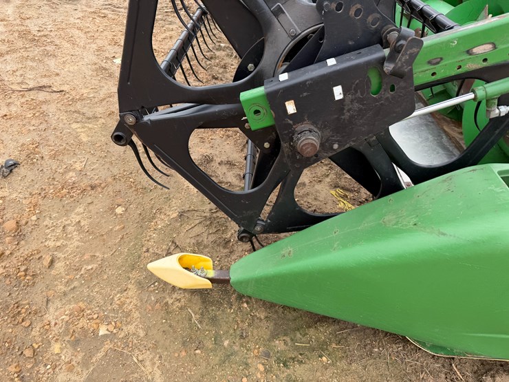 2012-john-deere-630f-image-18