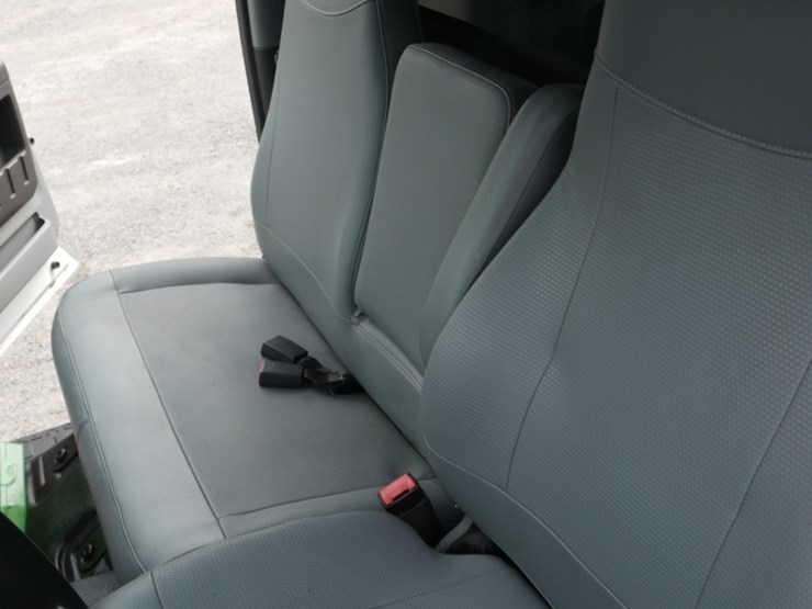 2015-ford-f750-xlt-image-14