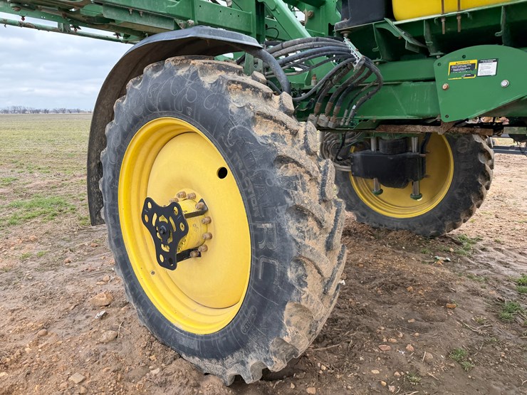 2015-john-deere-r4030-image-12
