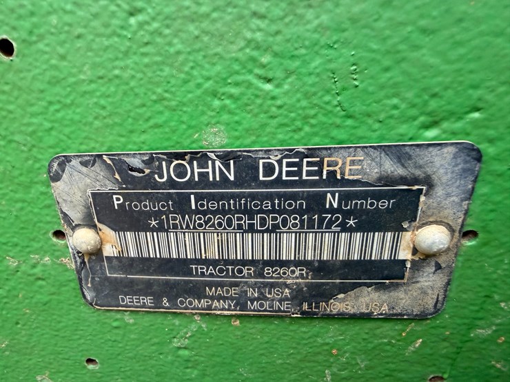 2014-john-deere-8260r-image-49