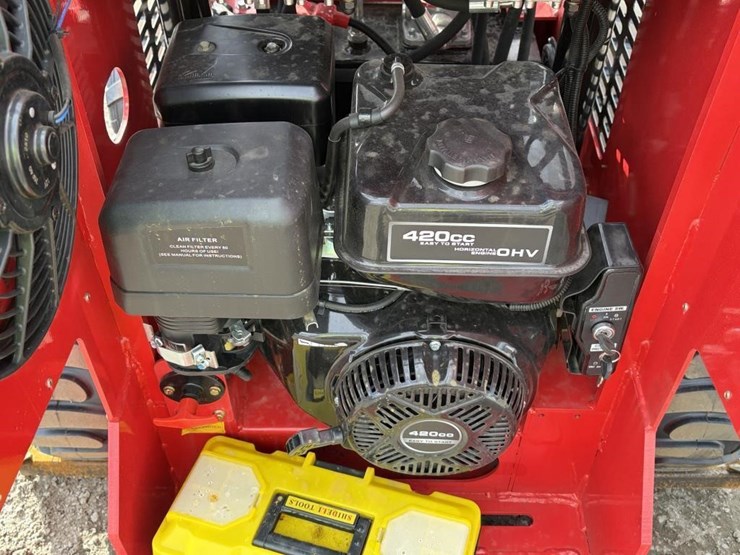 2026-sdlool-sl-323w-skid-steer-loader-image-9