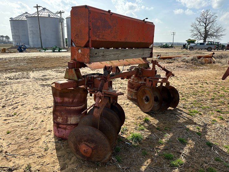 #38698-•-levee-plow-w/-seeder-image-4