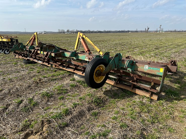 #38708-•-forrest-city-machine-works-26'-chopper-image-1