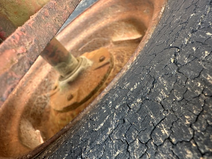 #38726-•-14'-chisel-plow-image-8