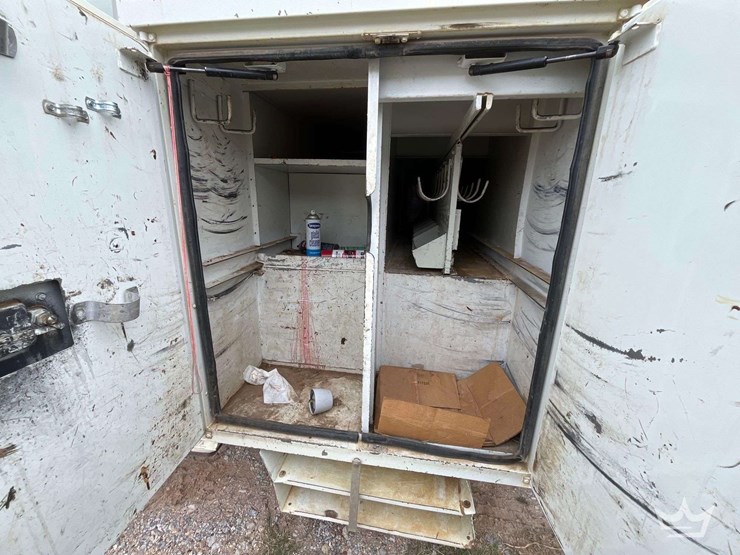 2010-international-durastar-4300-image-17