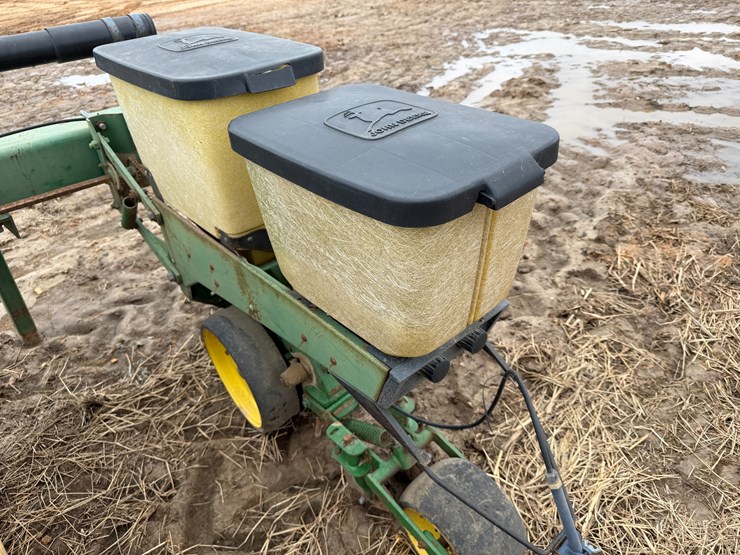 john-deere-7300-image-13