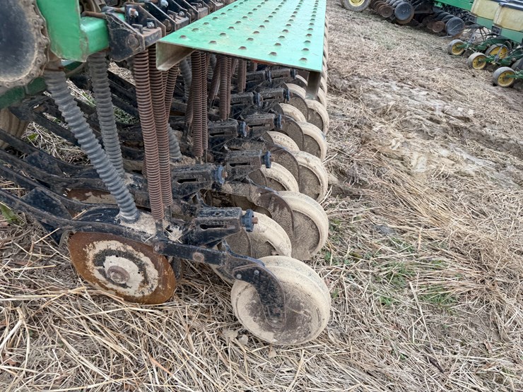#38669-•-great-plains-spd20-20'-grain-drill-image-25