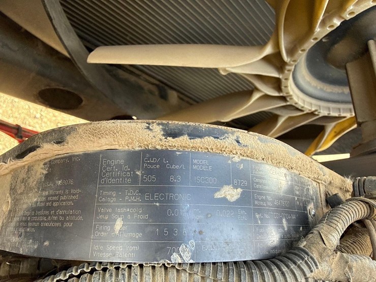 2005-sterling-lt8500-image-17