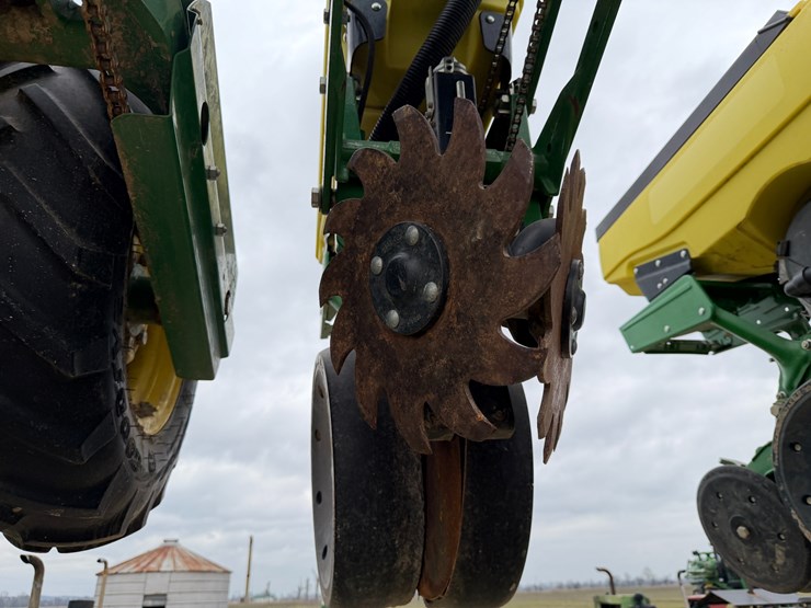 john-deere-1725-image-80