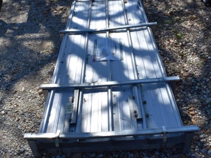 100---10'-tin-panels-image-1