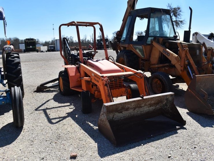 contractor-tlb-20d-tractor-w/-loader-and-backhoe-(will-not-move)-(serial-#-image-2