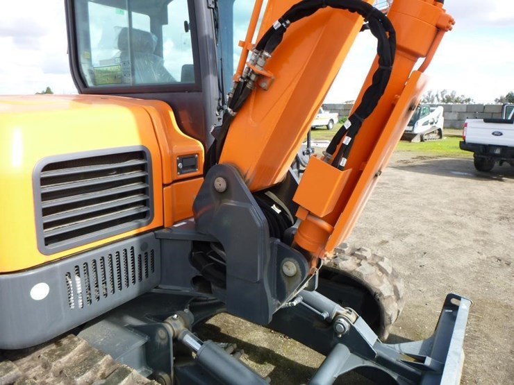 2023-develon-dx85r-3-hydraulic-excavator-image-23