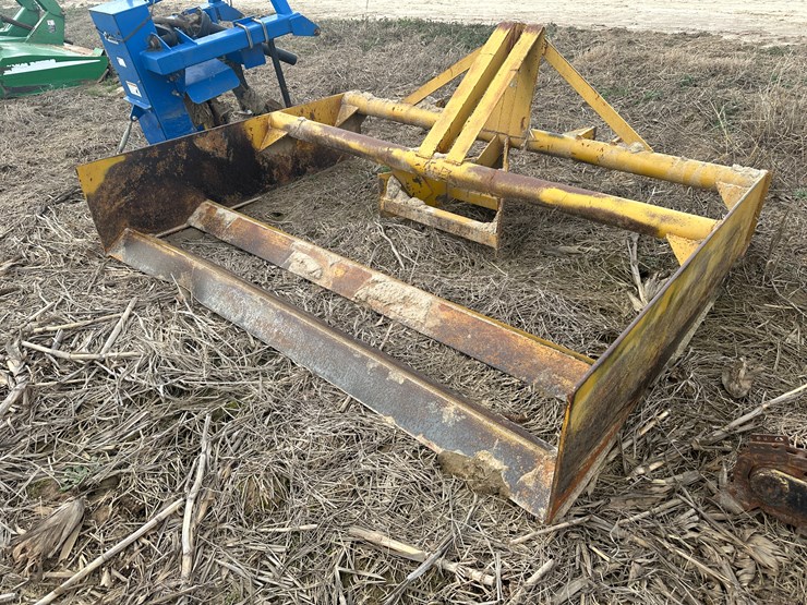 #38728-•-8'-levee-smother-image-3