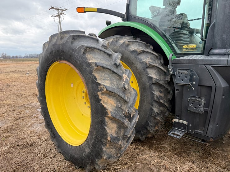2017-john-deere-8270r-image-10