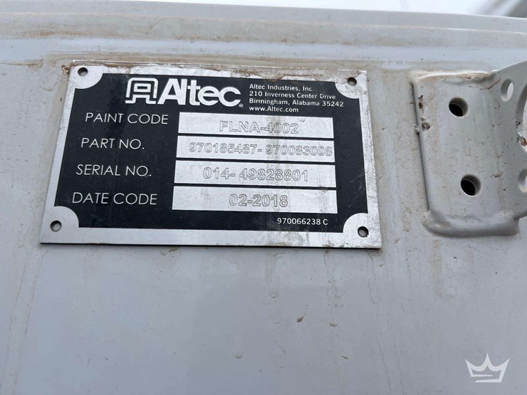 2018-freightliner-m2-106-image-30