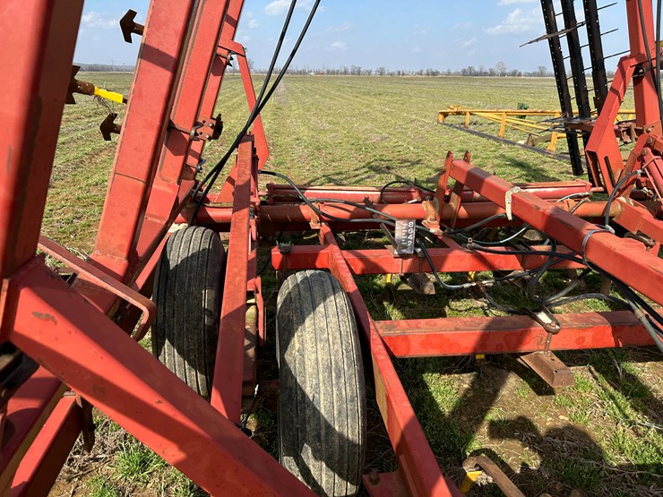 case-ih-4300-image-43