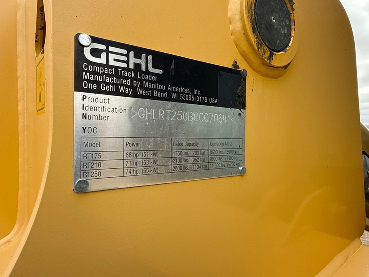 2017-gehl-250-image-20