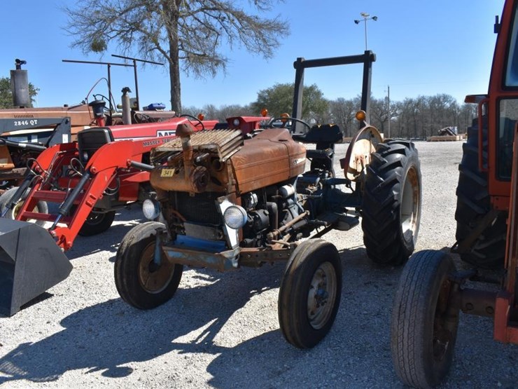 ford-tractor-image-1