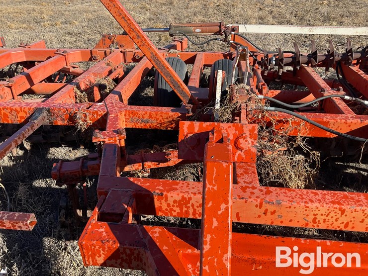 richardson-mulch-treader-image-17