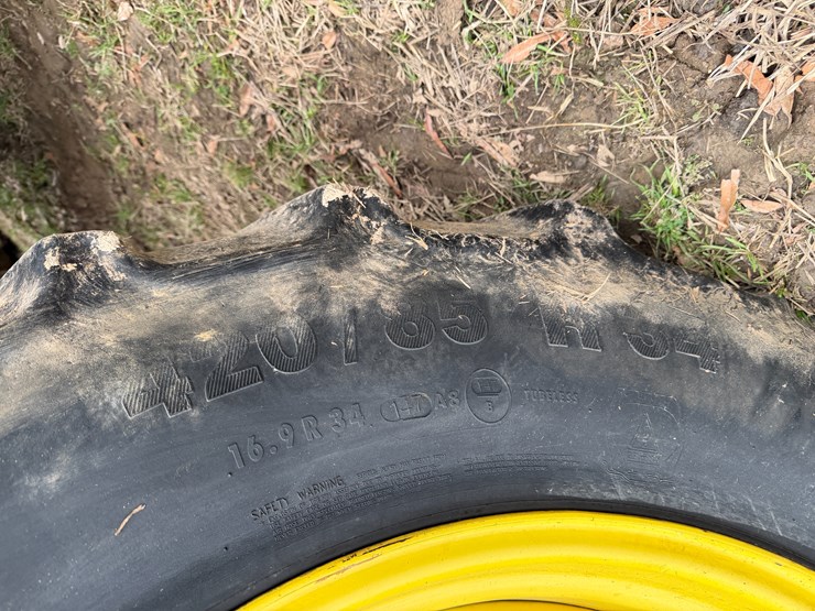 #38653-•-2017-john-deere-8270r-mfwd-tractor-image-7