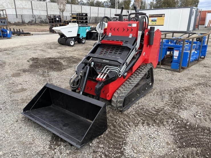 2026-sdlool-530t-skid-steer-loader-image-1