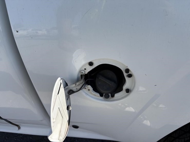 2011-chevrolet-colorado-image-29