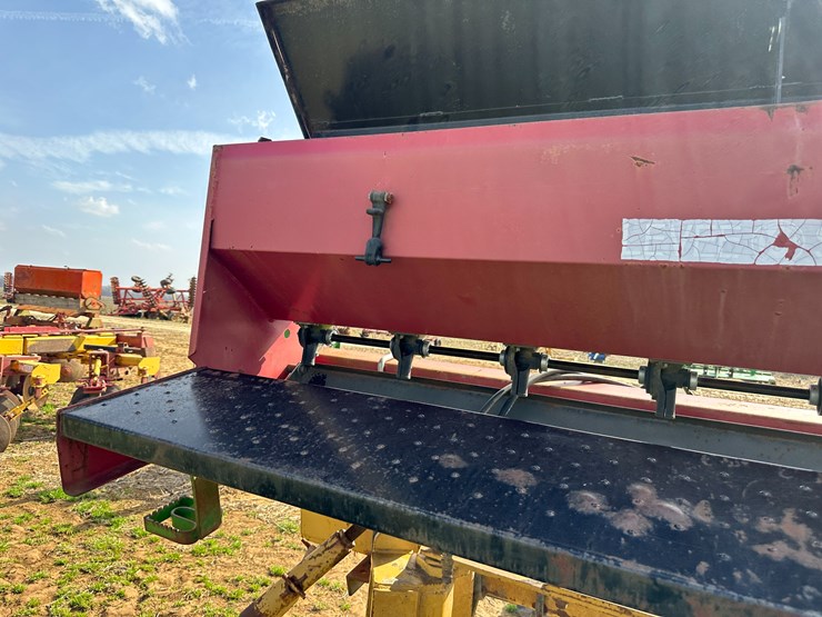 #38695-•-prime-1008-levee-plow-w/-w&a-894-levee-seeder-image-20