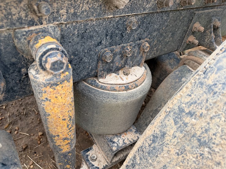 1996-international-9400-image-23