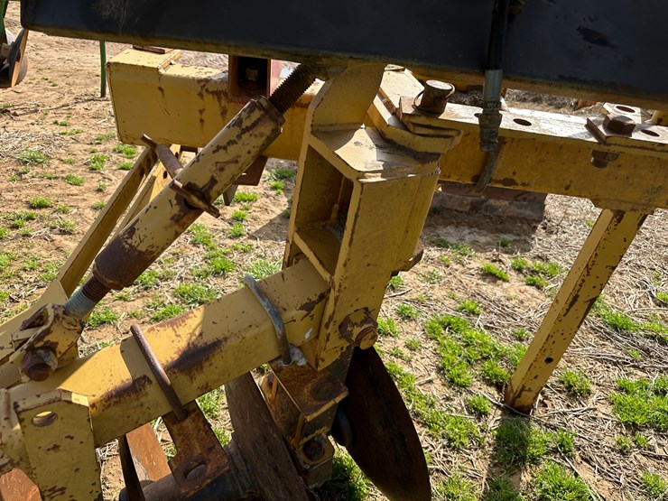 #38695-•-prime-1008-levee-plow-w/-w&a-894-levee-seeder-image-5