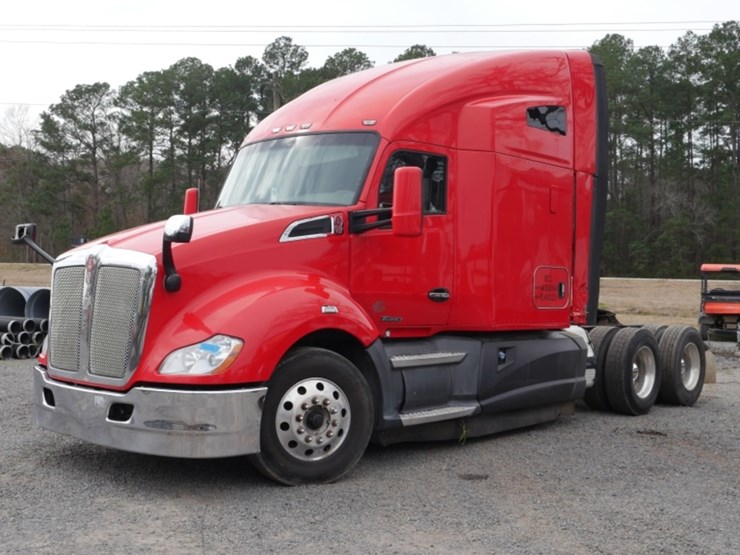 2016-kenworth-t680-image-1