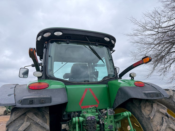 #38653-•-2017-john-deere-8270r-mfwd-tractor-image-24