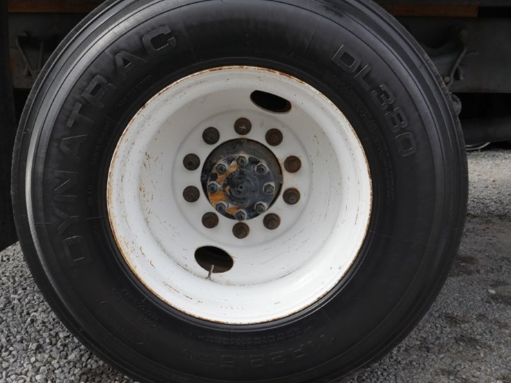 2015-ford-f750-xlt-image-26